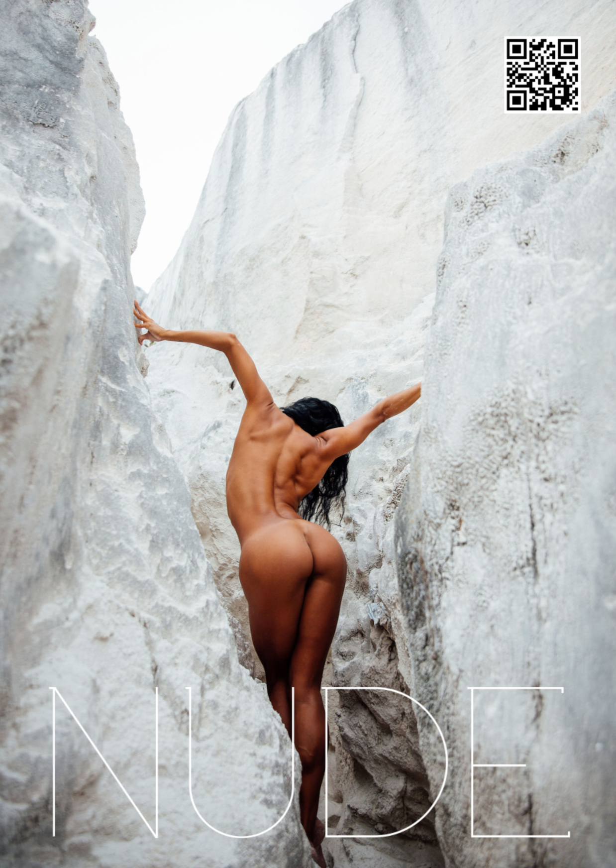 Nude Magazine 19 2020 - Back Cover -Photo by @idzabellla